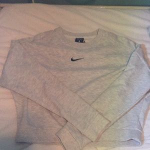 Nike athletic fleece cropped long sleeve shirt m